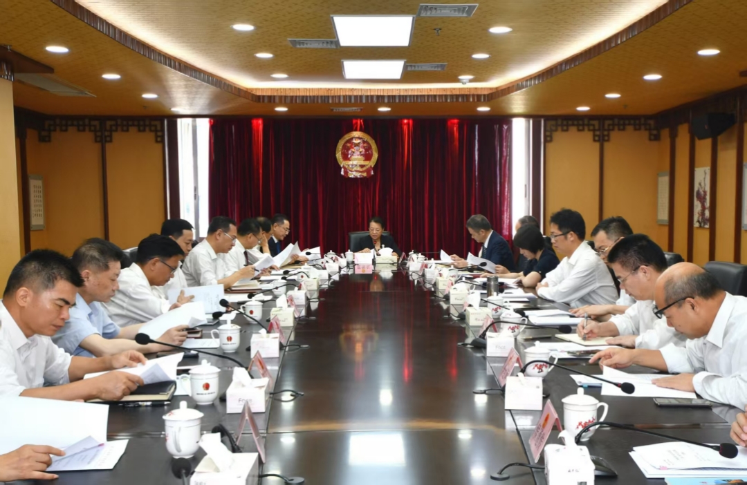 市八届人大常委会第63次主任会议召开