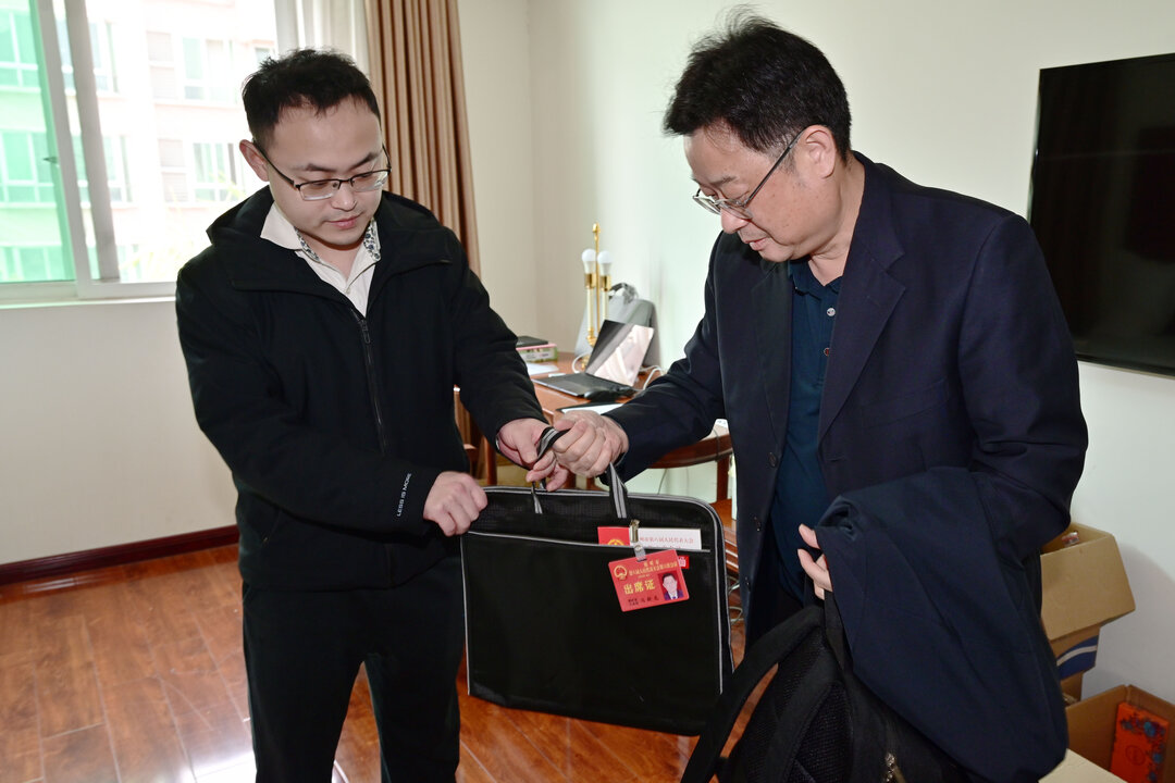 聚焦省人代会 | 梅州代表团审议“三个报告” 叶贞琴马正勇张海波王晖蓝伟东等参加审议