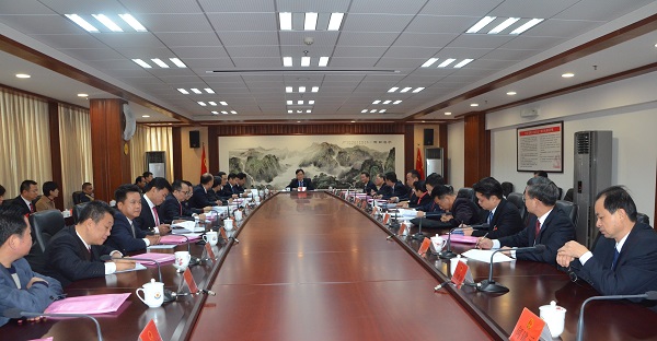 市七届人大二次会议主席团举行第二次会议