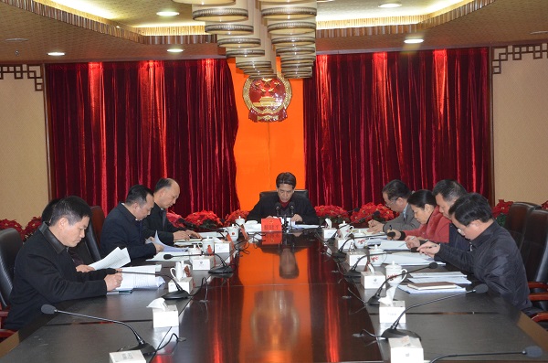 市人大常委会党组召开2017年度民主生活会