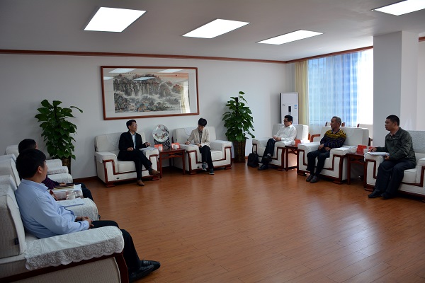 市人大常委会副主任黎健平约见挂钩联系的市人大代表