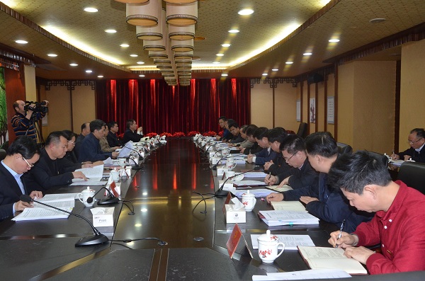 市人大常委会召开党组扩大会议