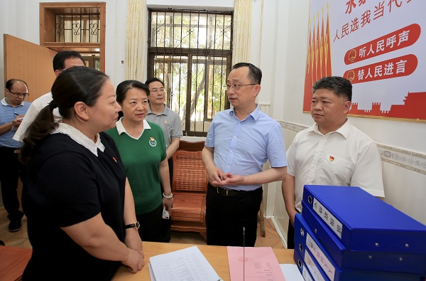 陈敏张爱军分别深入五华县梅县区开展“更好发挥人大代表作用”主题活动（一）