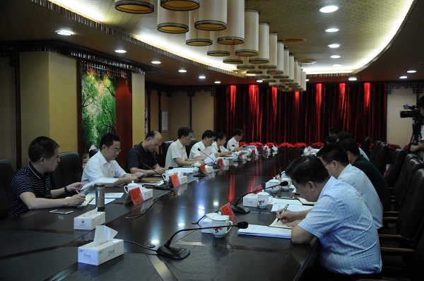 市人大常委会召开党组（扩大）会议