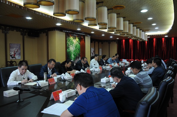 市人大常委会召开党组（扩大）会议，学习贯彻党的十九届四中全会精神