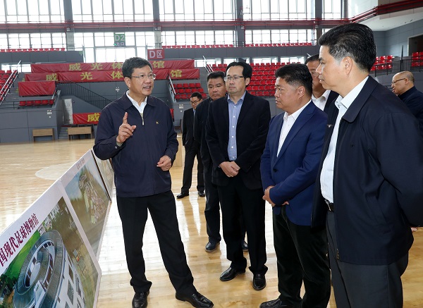 陈建华率队来梅调研