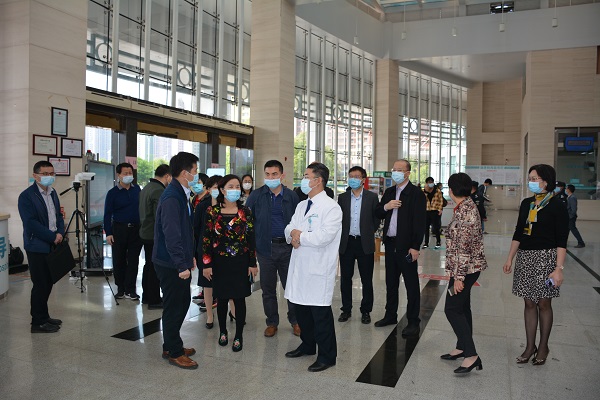 市人大常委会组织调研我市医疗保障工作（二）
