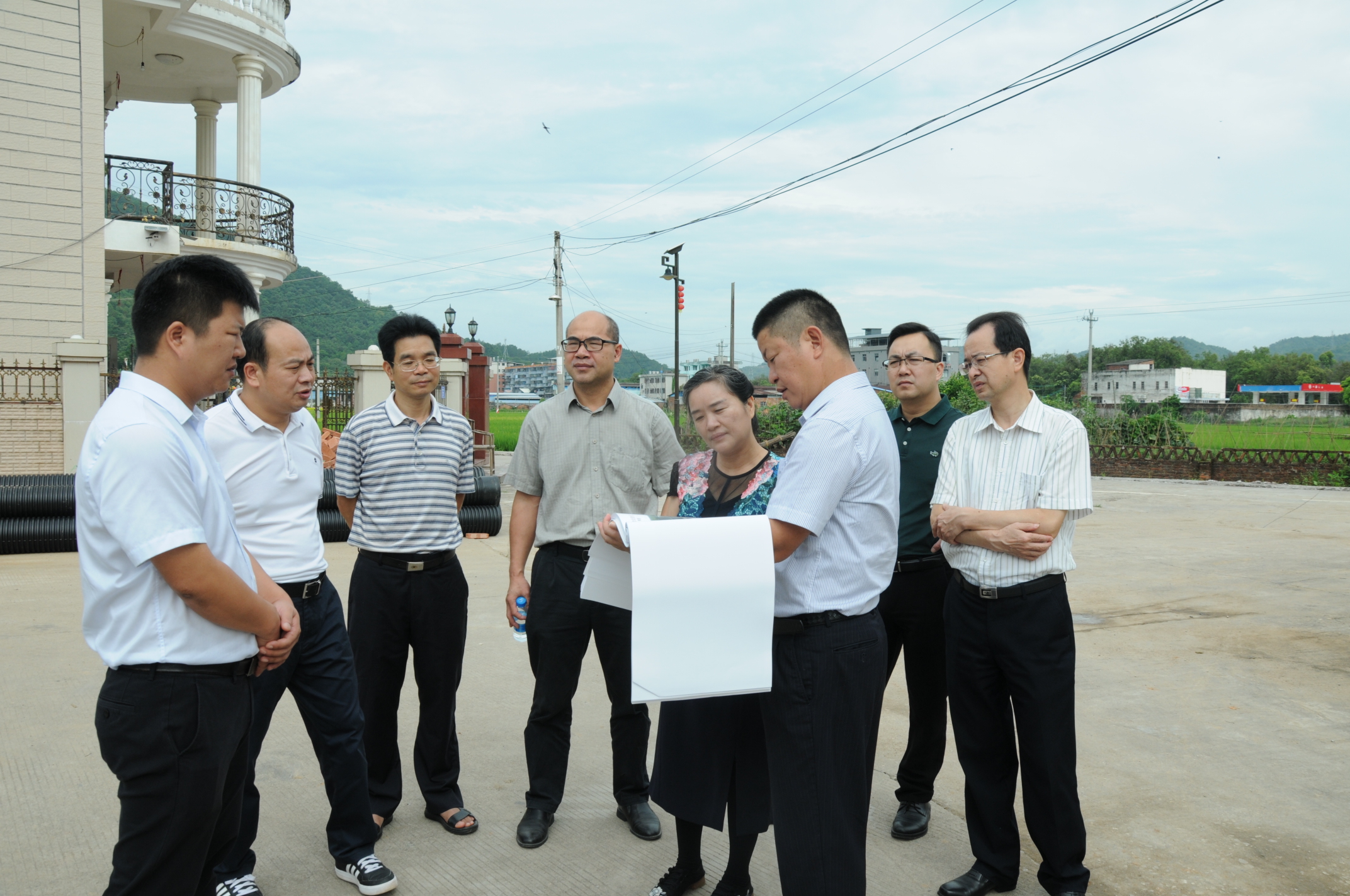 伍德凤到梅江区调研挂钩联系重点项目建设情况（二）
