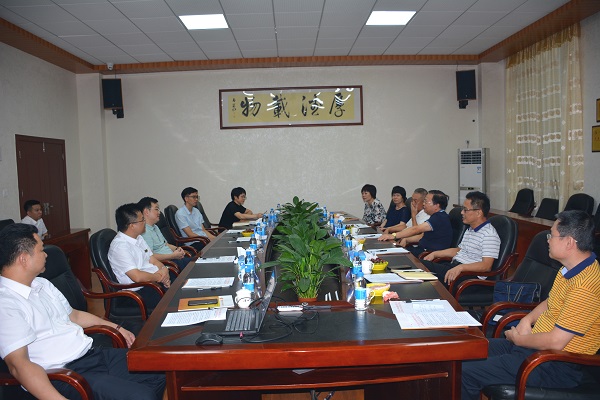 市七届人大财政经济委员会举行第四次全体会议（四）