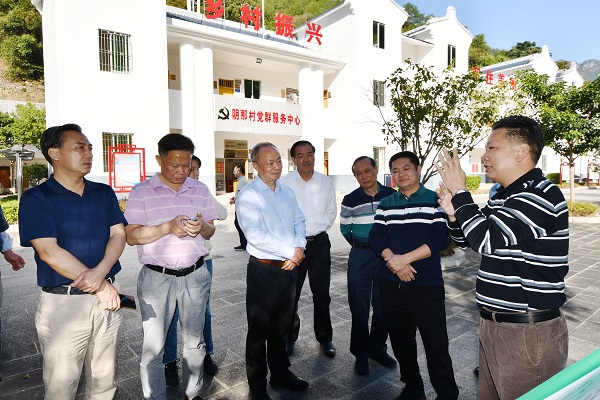 湖北荆州市人大常委会考察组来梅考察乡村振兴工作（一）