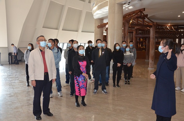 深圳市光明区人大常委会机关党支部来梅开展主题党日活动
