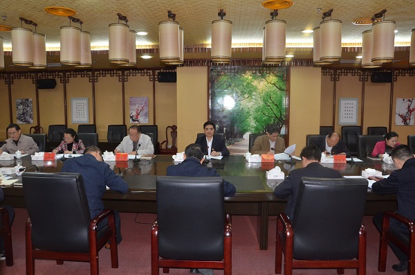 市人大常委会党组召开 2020年度民主生活会