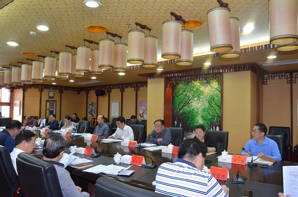 市七届人大常委会召开第66次主任会议
