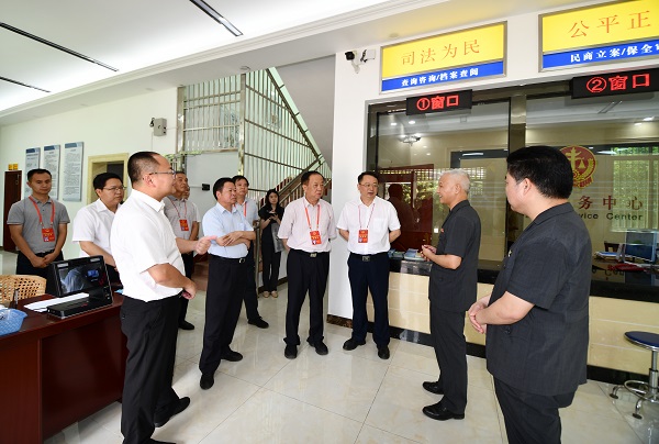 市人大常委会组织视察基层人民法庭建设情况（一）