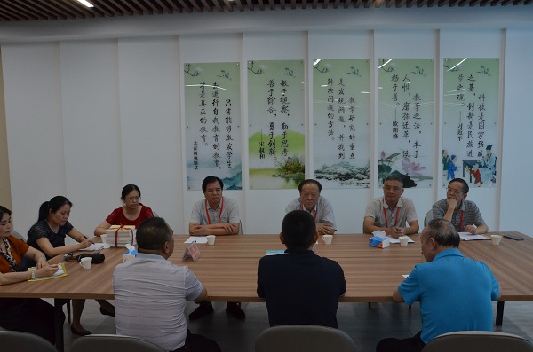 市人大常委会组织开展爱国卫生运动和疫情防控工作主题活动（二）