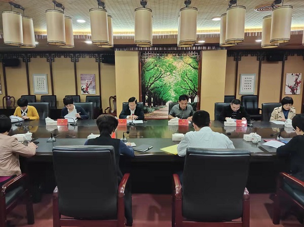 市七届人大财政经济委召开第十次全体会议