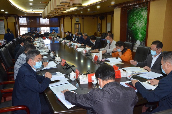 市人大常委会召开党组理论学习中心组学习会和党组会议
