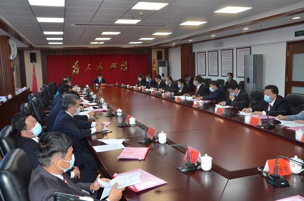 市七届人大十次会议主席团举行第一次会议