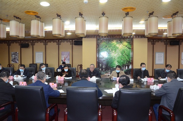 市人大常委会召开党组理论学习中心组学习会和党组会议