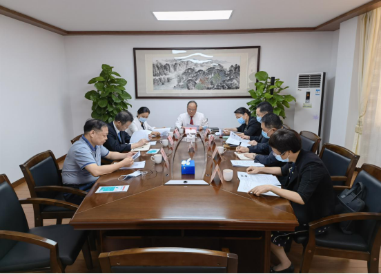 市八届人大常委会召开第9次主任会议