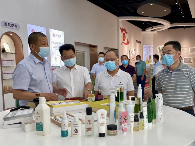 市人大常委会到平远县调研督办代表重点建议
