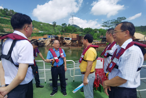 市人大常委会开展河道采砂管理及高陂水利枢纽水环境保护立法调研