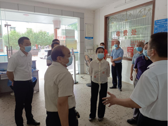 伍德凤到大柘镇人大代表联络站参加主题活动和调研市人大代表建议办理情况