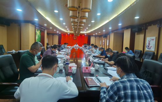 市八届人大常委会召开第16次主任会议