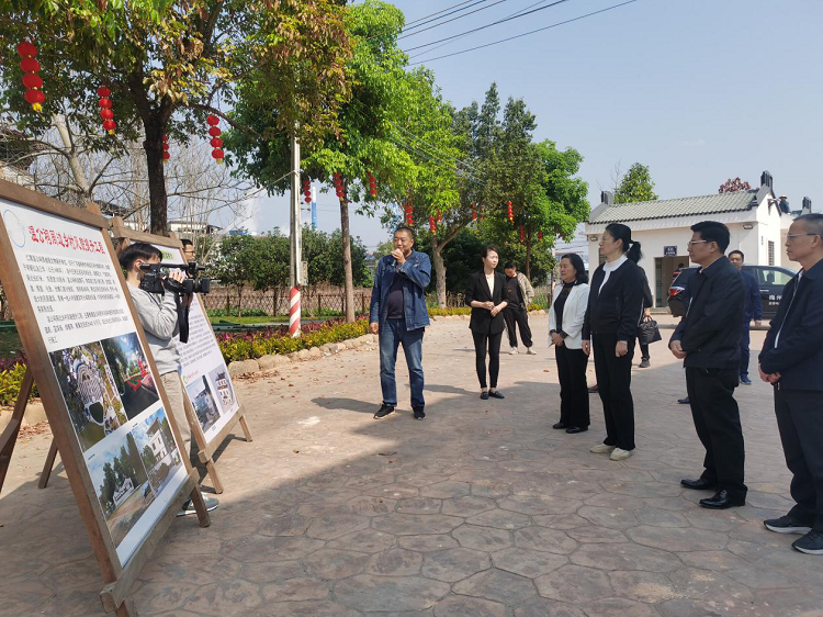东莞市人大常委会考察团一行来梅考察交流