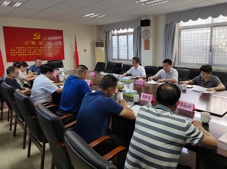 张达宏到兴宁市走访联系村“两委”干部