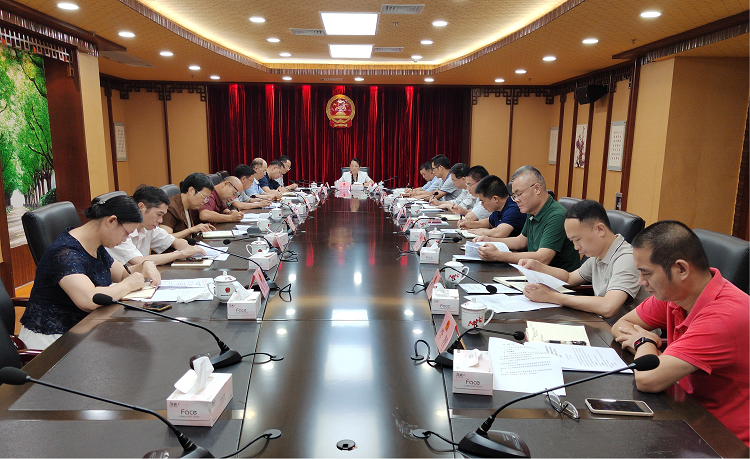 市八届人大常委会召开第30次主任会议