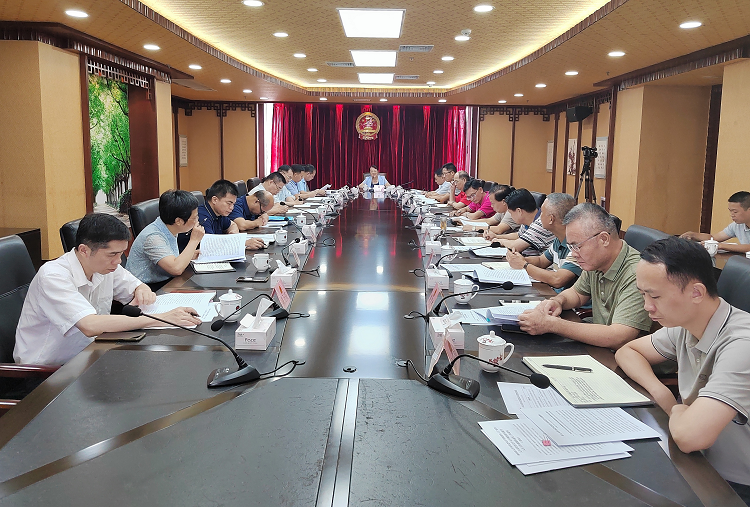 市人大常委会召开党组会议和理论学习中心组学习会