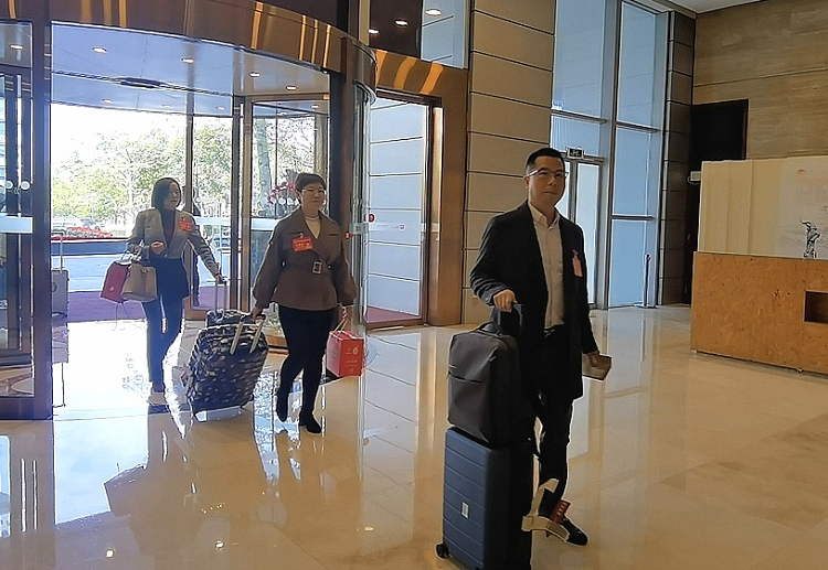省十四届人大二次会议1月23日开幕