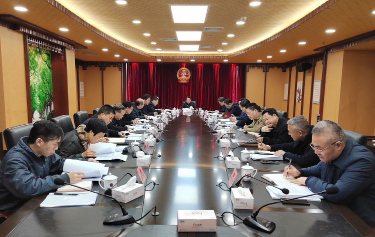 市八届人大常委会召开第39次主任会议