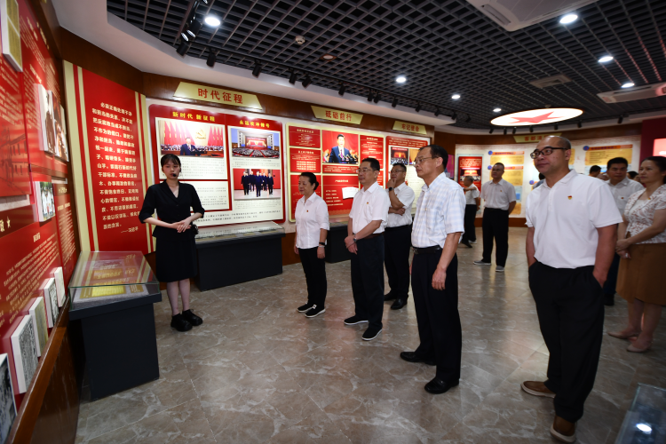 市人大常委会机关党委开展党纪学习教育警示教育主题党日活动