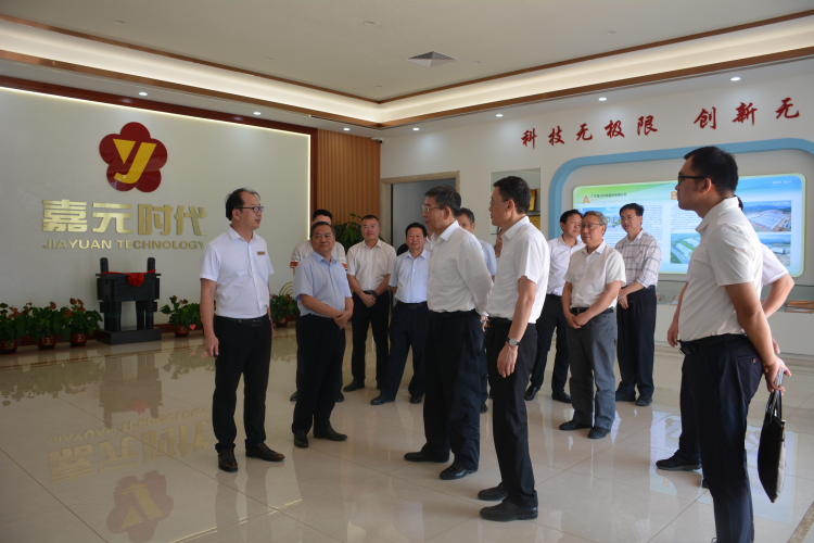 抓好新型城镇化和农文旅试点 推动高质量发展